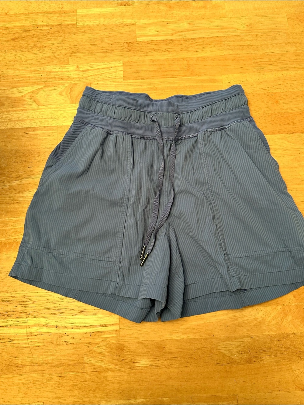 Lululemon dance studio shorts size 2